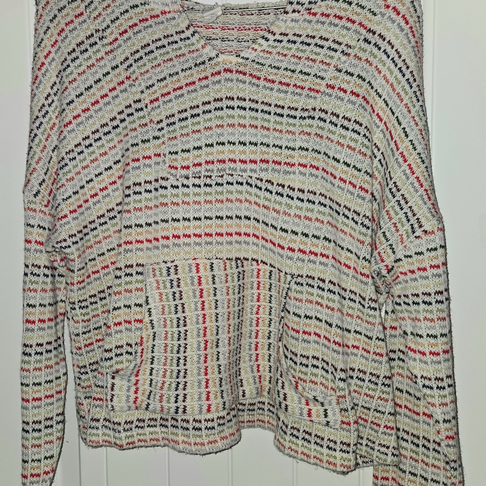 Long Sleeve Hooded Knit Top With Kangaroo Pocket nwot